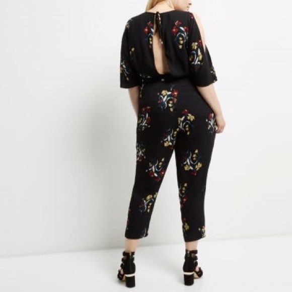 River Island | Cold Shoulder Floral Jumpsuit - Picture 7 of 11